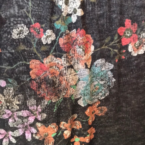 Maurices Floral Top - Picture 6 of 8